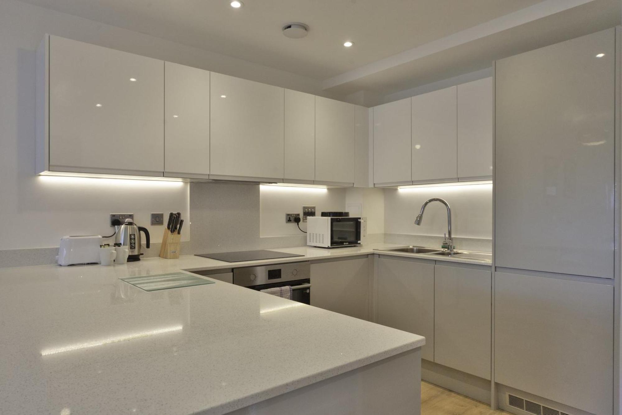 Lovely 2 Bedroom Apartment In Central Ashford Ashford  Exterior photo