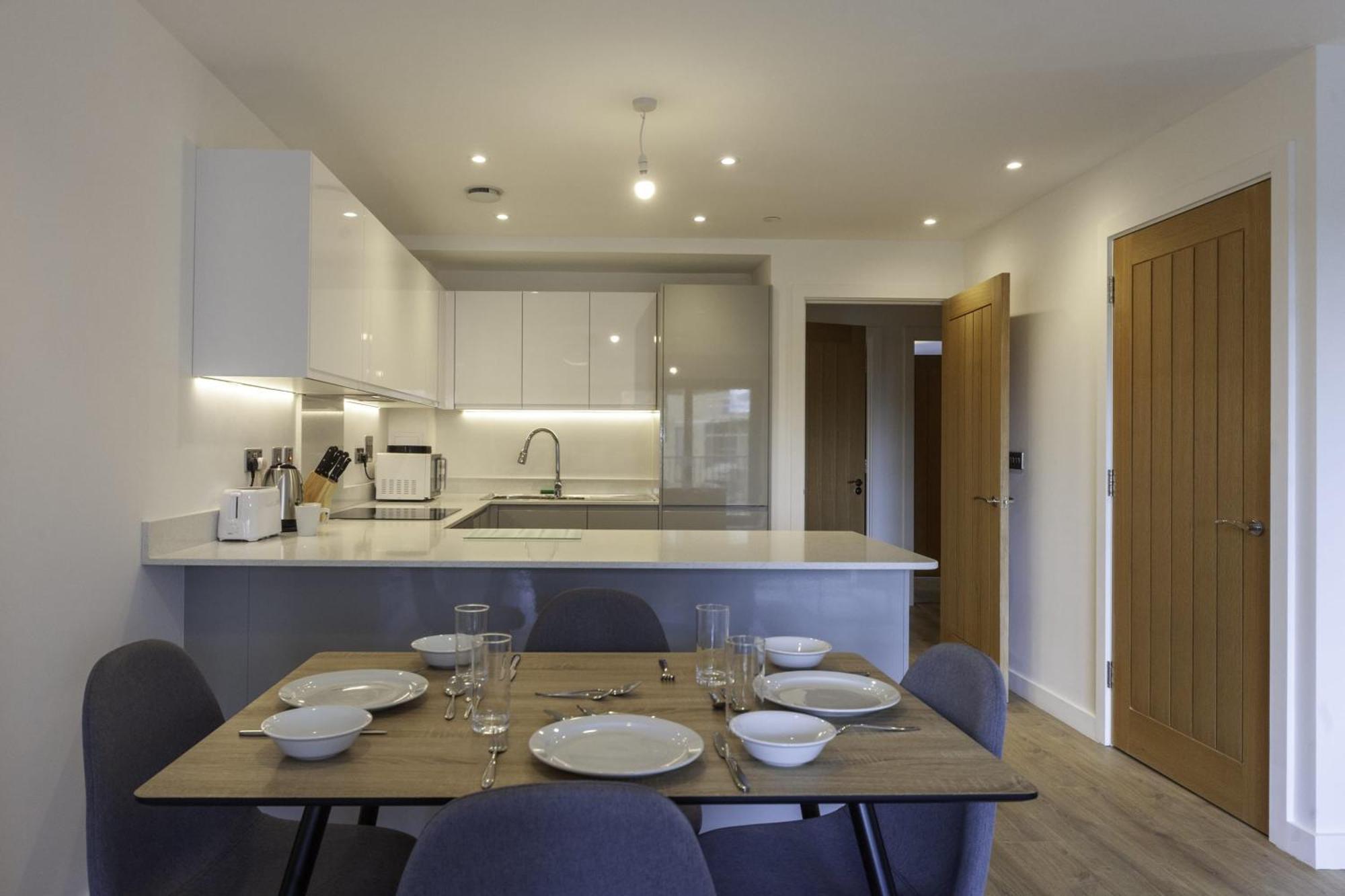 Lovely 2 Bedroom Apartment In Central Ashford Ashford  Exterior photo